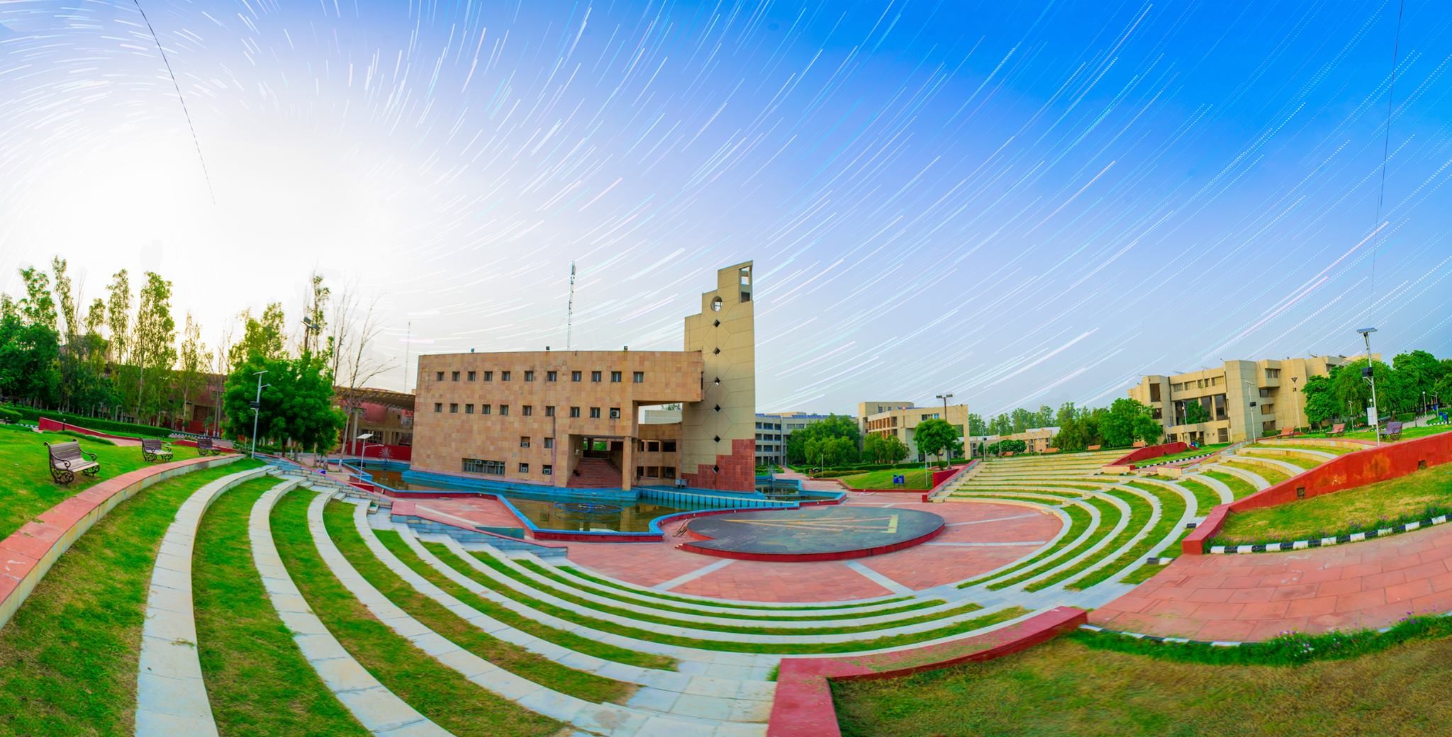 Delhi Technological University